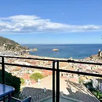 Apartment Lets Holidays Pool And Sea Views With 1 Parking Space *