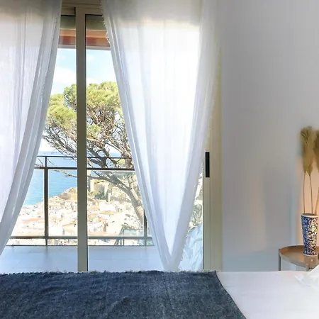 Pool And Sea Views With 1 Parking Space Tossa de Mar