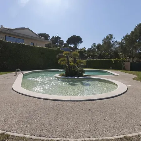 Pool And Sea Views With 1 Parking Space * Tossa de Mar