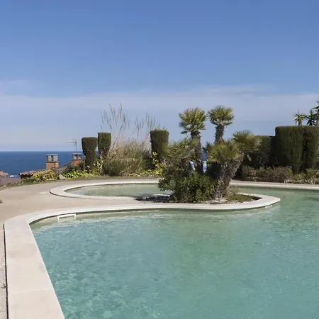 Apartamento Lets Holidays Pool And Sea Views With 1 Parking Space