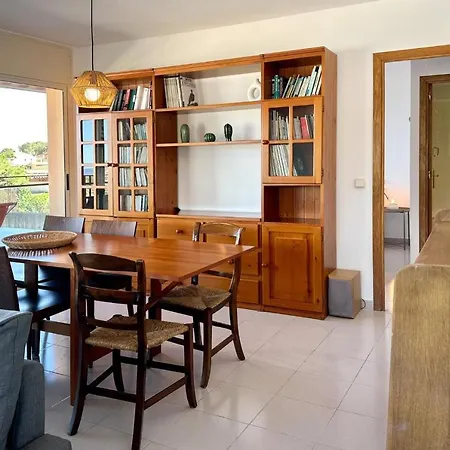 Pool And Sea Views With 1 Parking Space Apartment