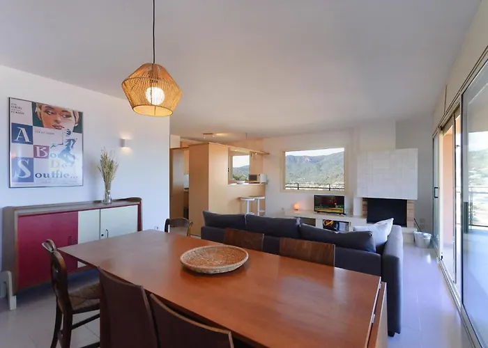 Lets Holidays Pool And Sea Views With 1 Parking Space דירה *